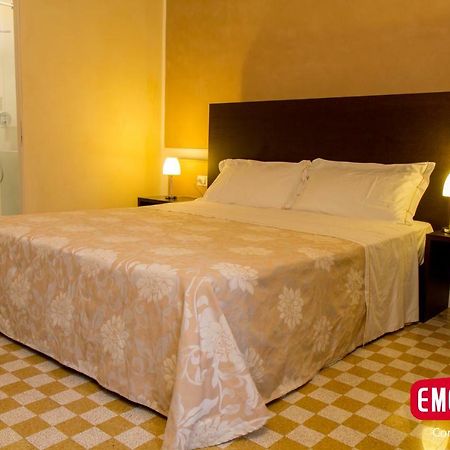 Relais Del Borgo Hotel & Spa 4 Stelle Staffolo Extérieur photo